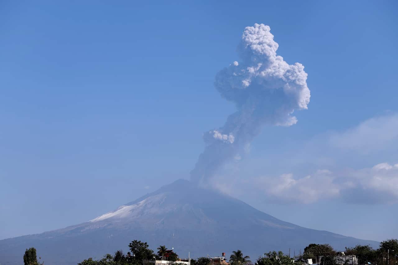 MEXICO VOLCANO