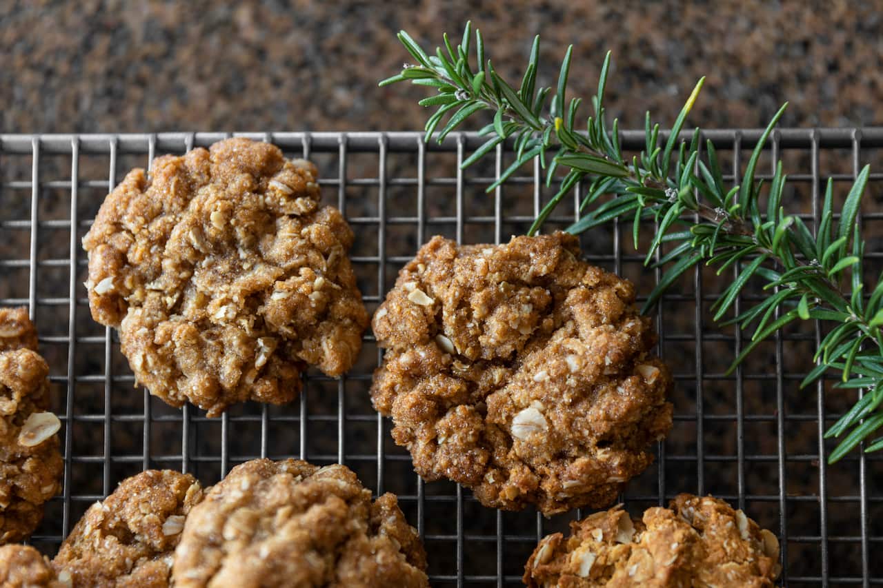 SG ANZAC DAY - Anzac Biscuits
