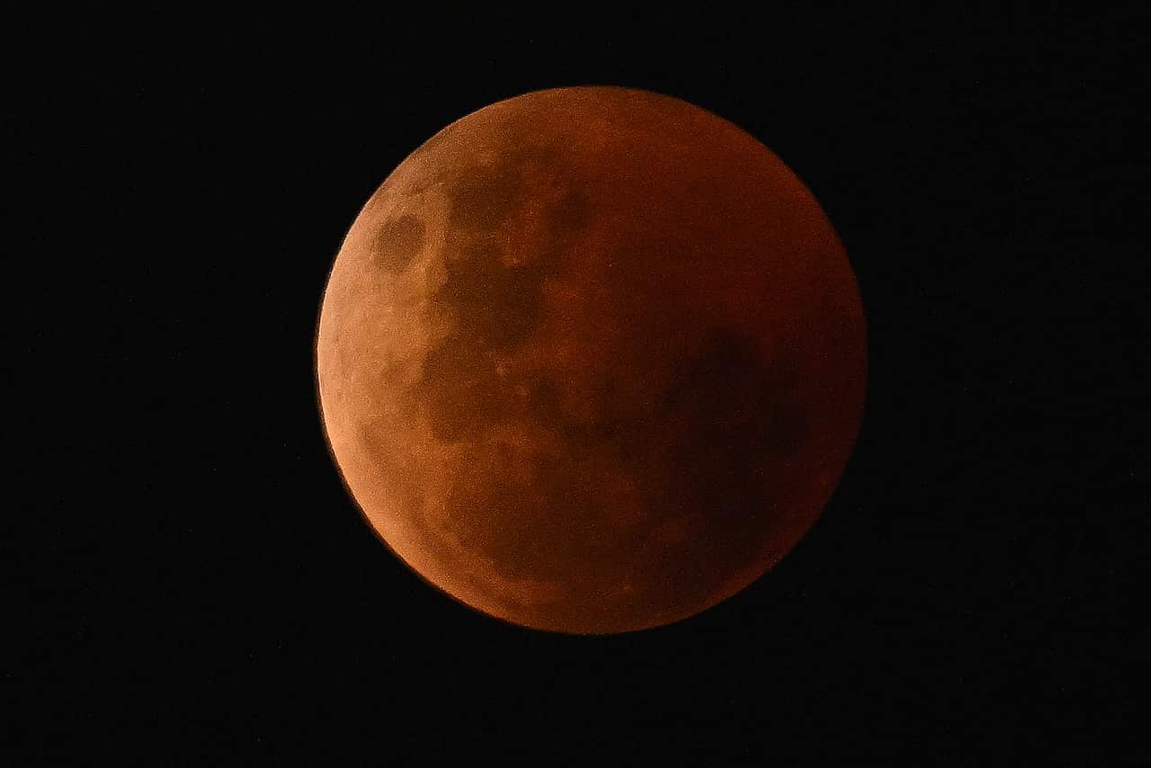 LUNAR ECLIPSE AUSTRALIA