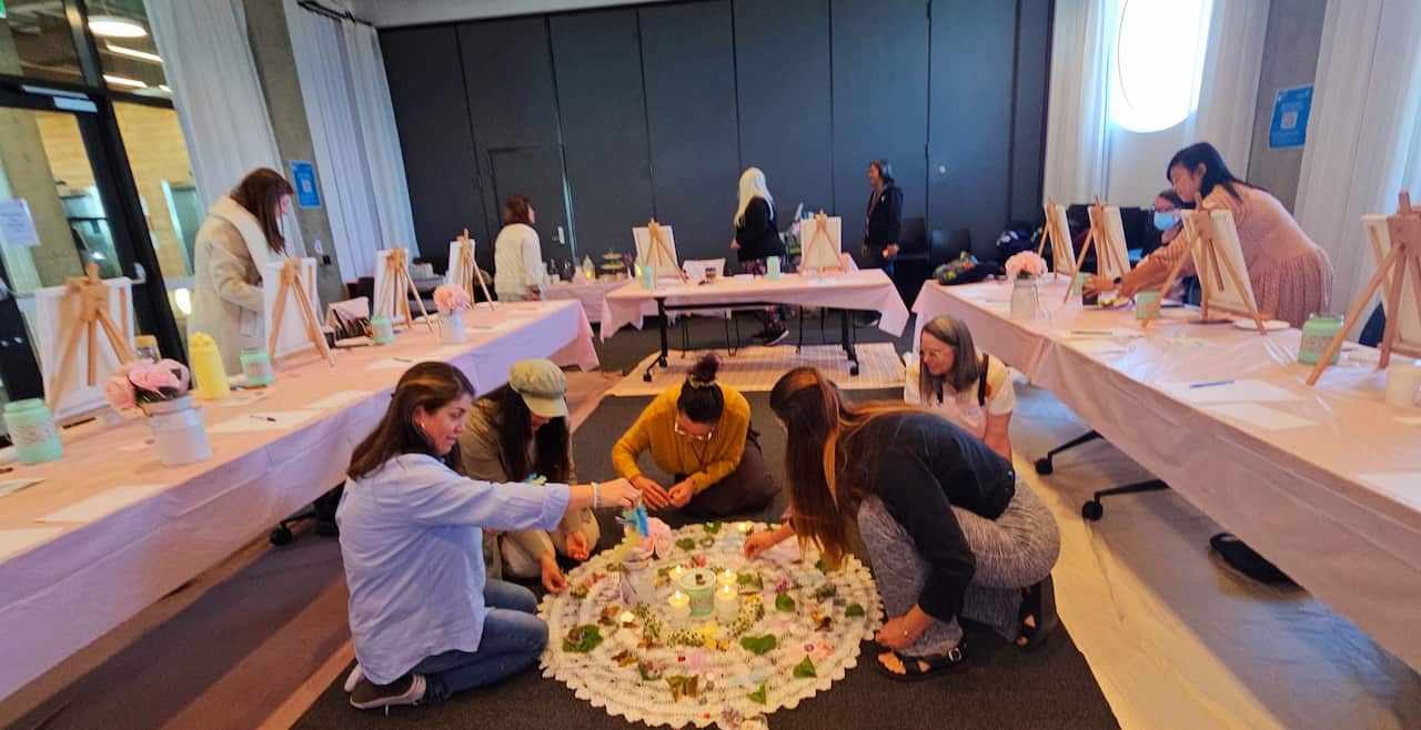 benette art workshops.jpg