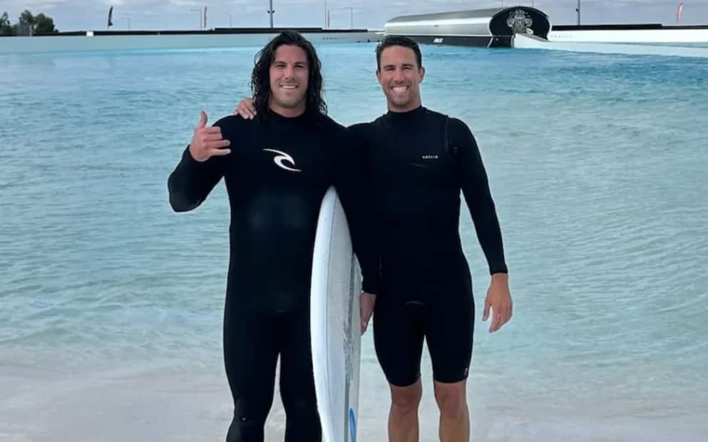 Callum (left) and Jake Robinson from Perth were on a surfing trip in Mexico when they went missing_Instagram.jpg