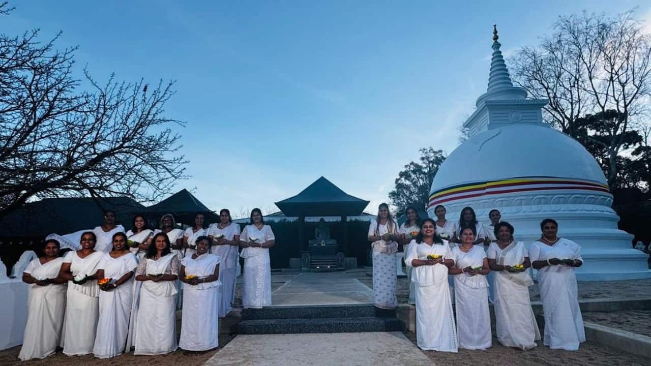 Adelaide Sinhala Buddhist School - Poson Bhakthi Gee 01.jpg
