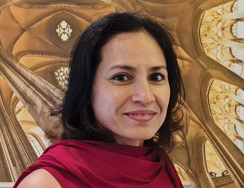 Maya Author Profile Pic.jpg