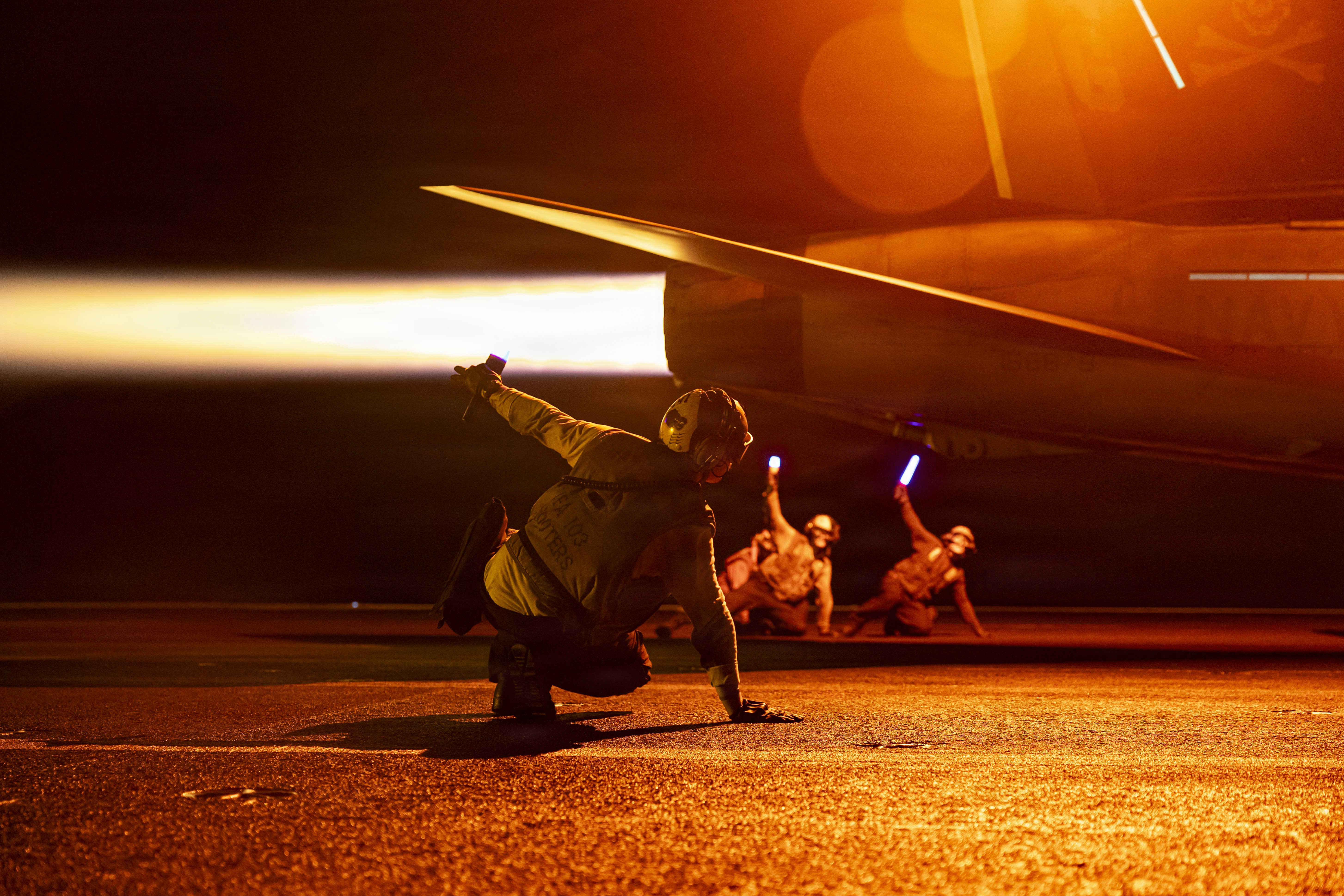 USS George H.W. Bush (CVN 77) Conducts Night Flight Operations