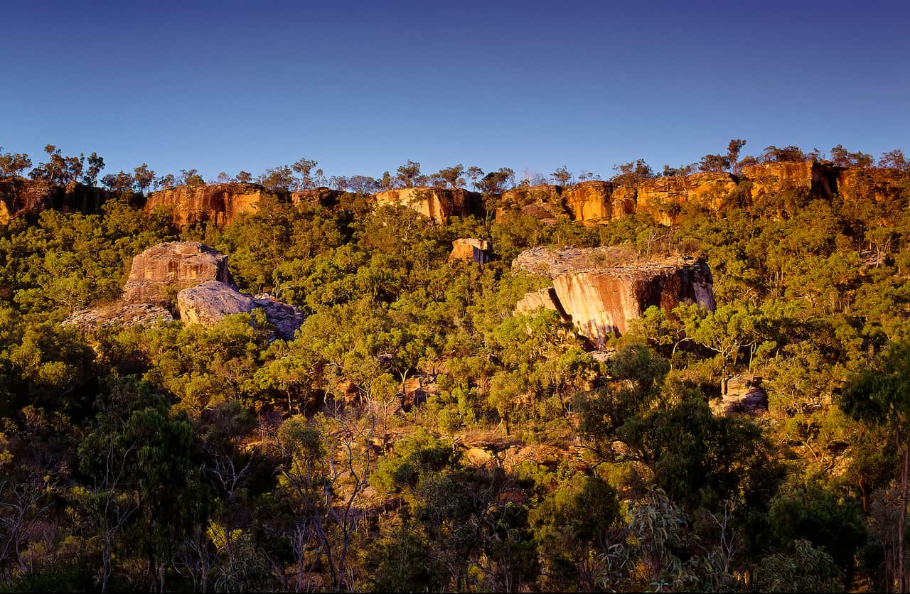 Quinkan - Laura Escarpments