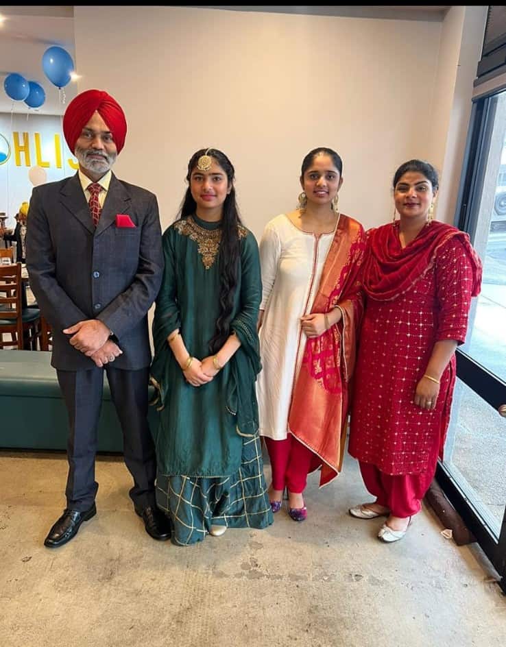 Jaismine with her family