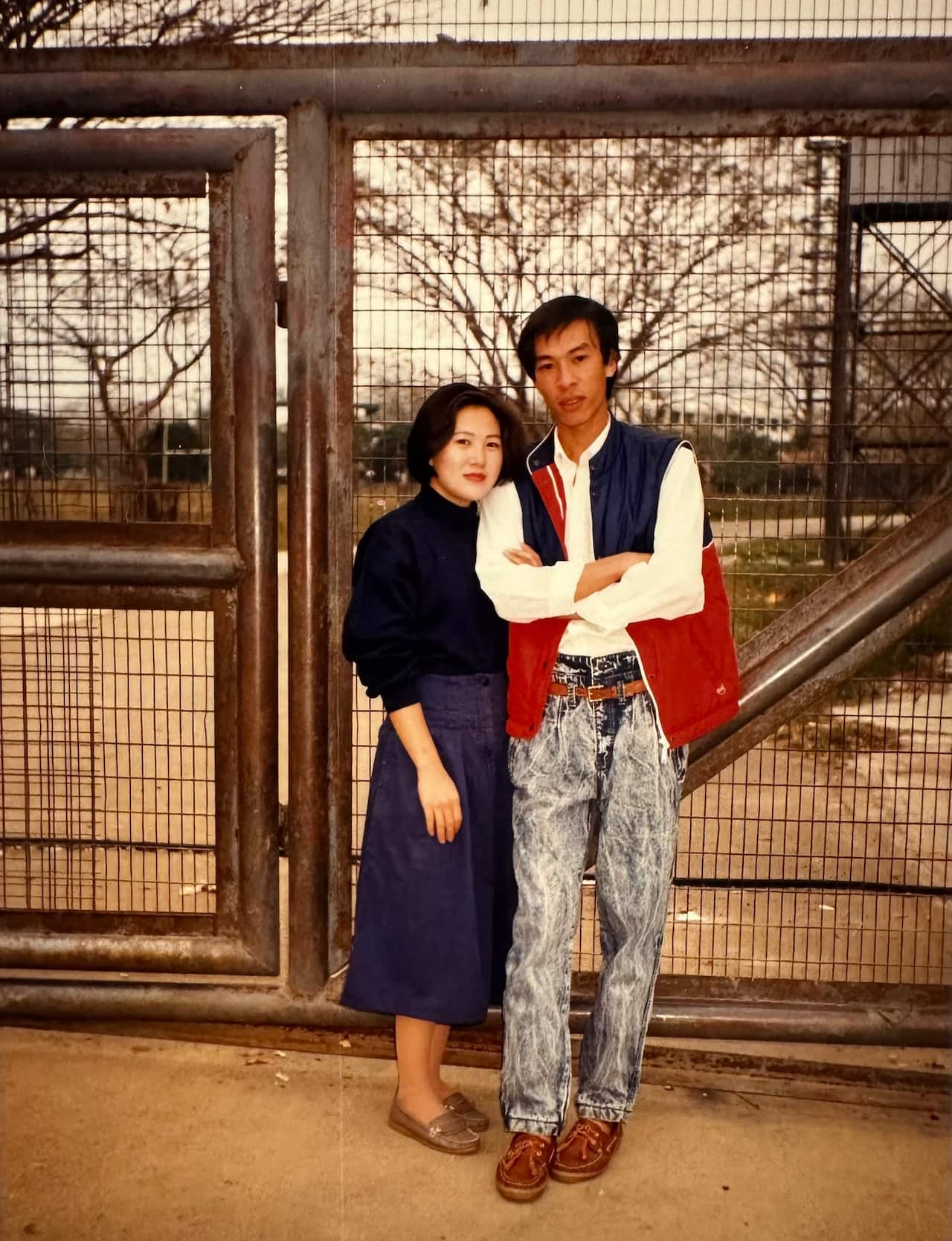 Dinh Hoang and Lan To in Hong Kong 1991-cropp.jpg