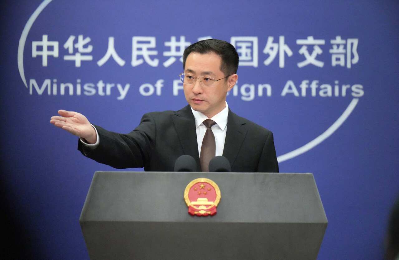 China's new spokesperson debuts at regular press conference