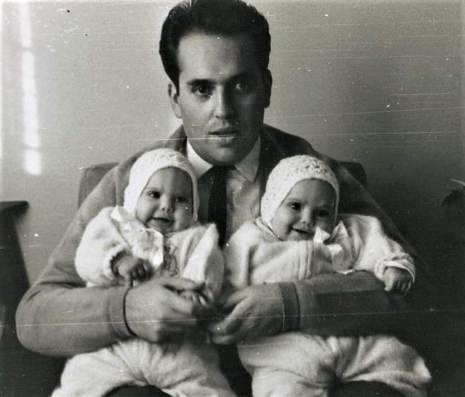 Roz Kaldor-Aroni as a baby with her father and twin sister.