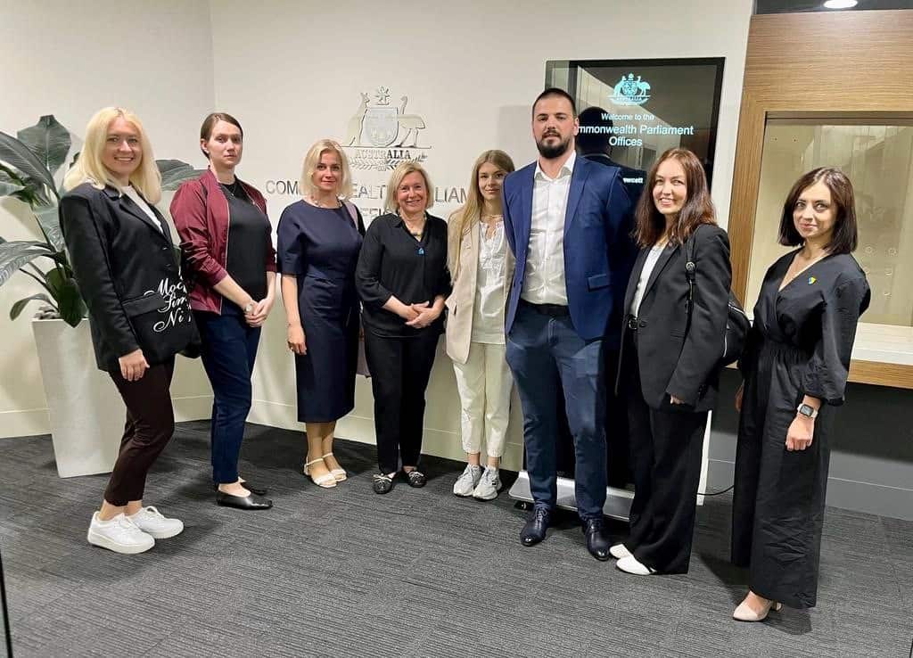 3 talented psychologists and 4 psychiatrists from Ukraine, participants of the Professional Development in Management of Trauma Survivors of War in Ukraine program, are currently visiting Australia..jpg