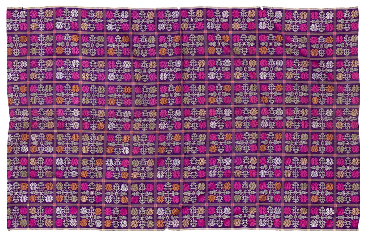 "Festive waist-wrap cloth (leang, dodot), with ‘basket of flow