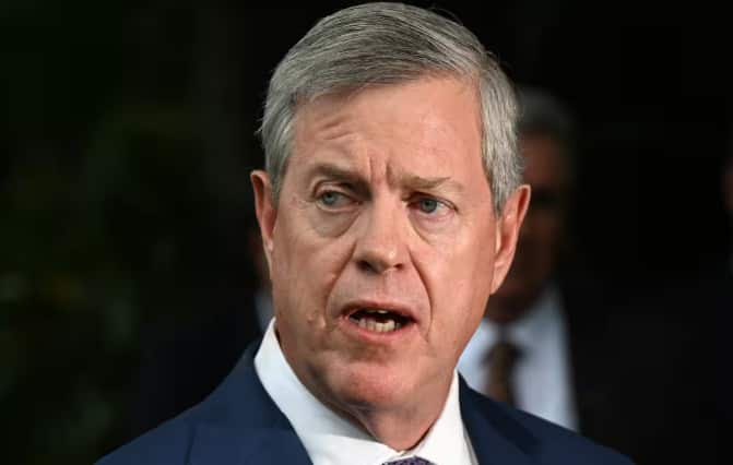 Queensland Health Minister Tim Nicholls announced a review into the use of puberty blockers and hormone therapy for minors. Source: AAP / Darren England