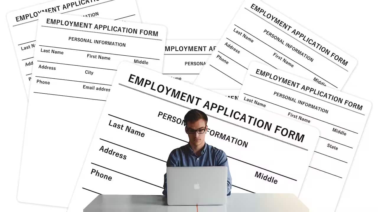 Application form Pixabay.jpg
