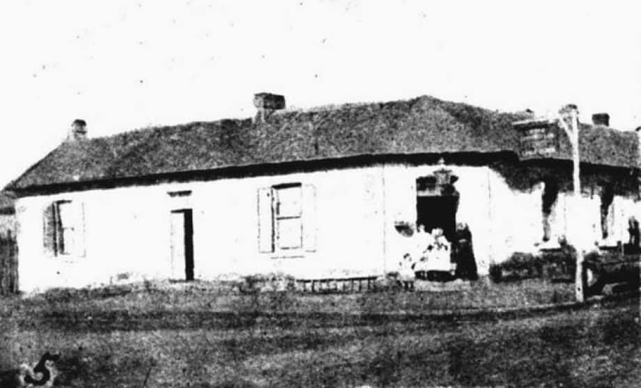 John Shying Golden Lion may have become the Old Donnybrook Hotel. Image Cumberland Argus 1901.jpg