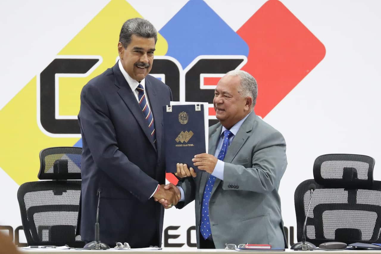 Maduro receives the swear act as elected president of Venezuela