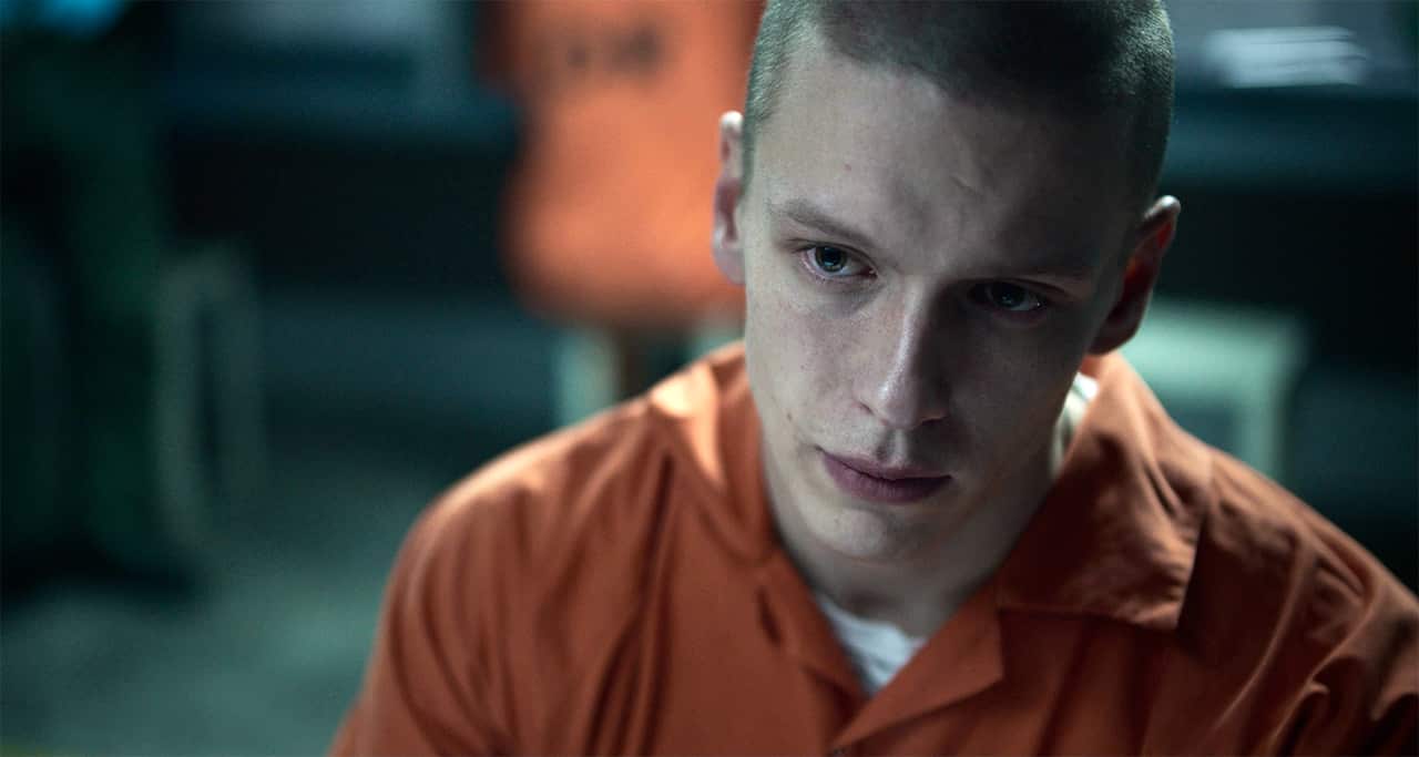 Actor Freddie Wise dressed as a prisoner on death row.jpg