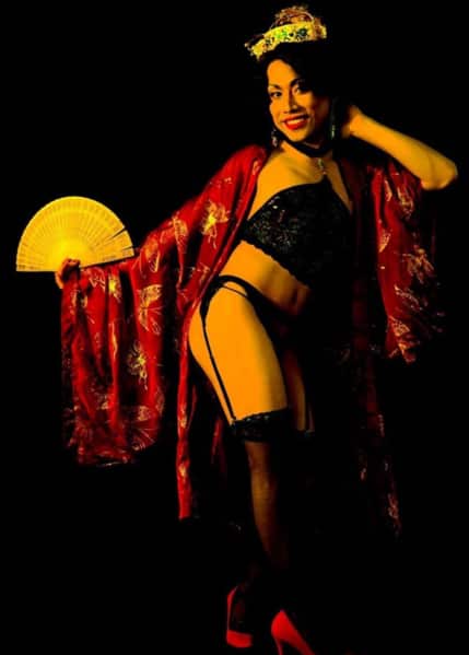 Chinatown_burlesque_performer_in_Melbourne,_1930s.png