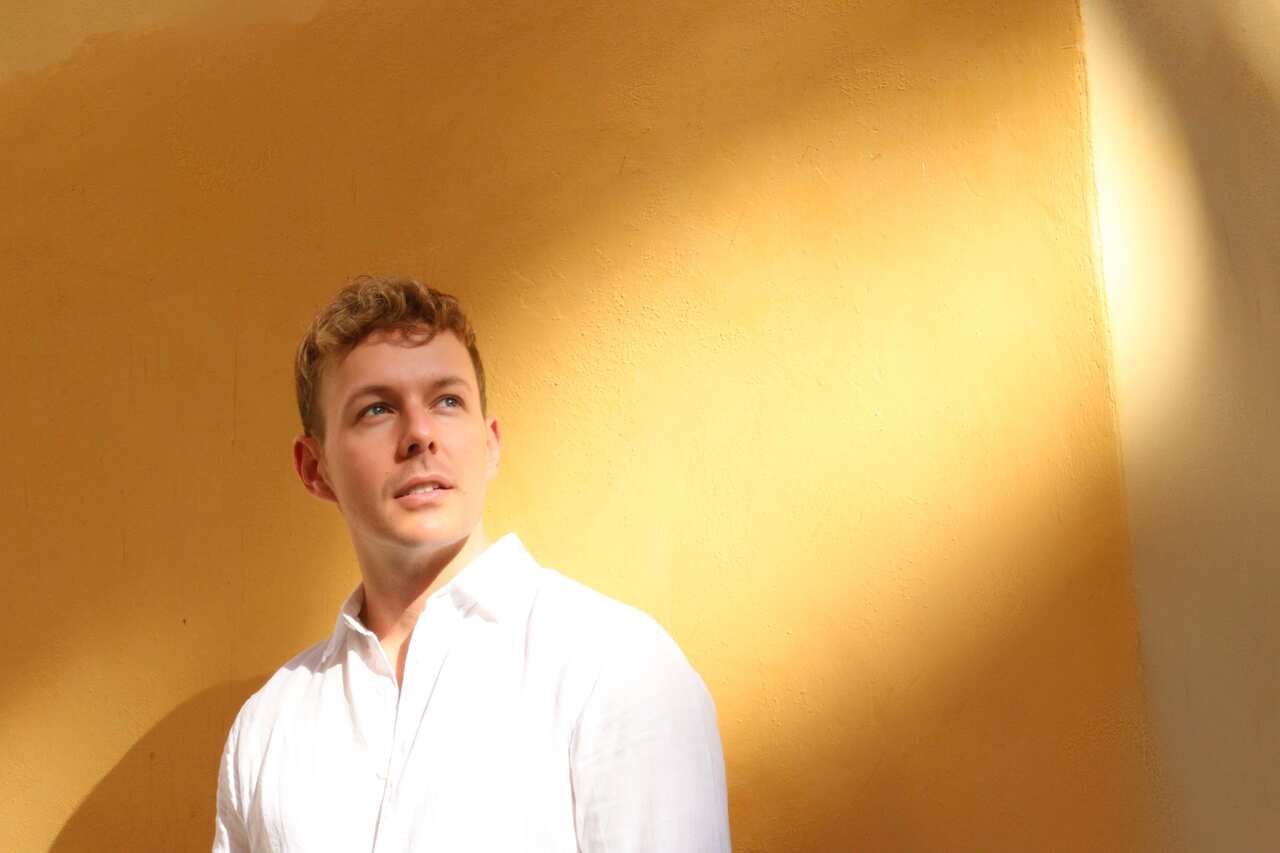Alasdair Kent by Olivia Kahler.jpg