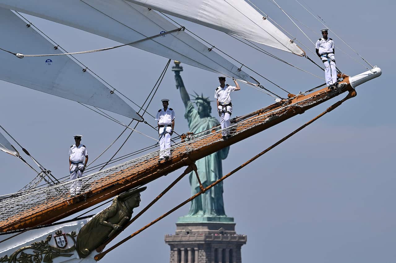 NY: Sail4th250 Tall Ships Parade