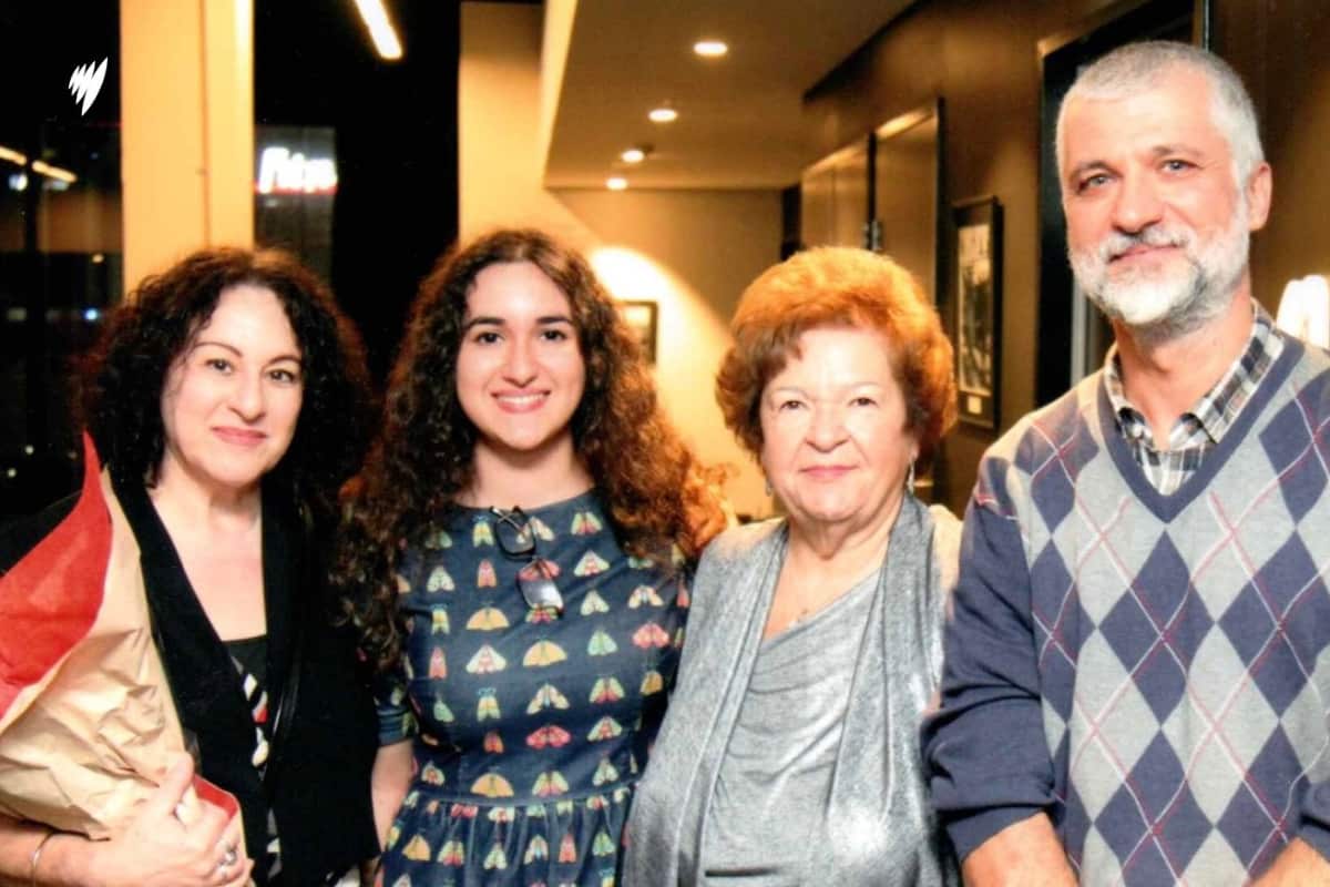 Η Κωνσταντίνα Ντούνη, η Σοφία Αβραμούδα, η Αικατερίνη Μπαλούκα και ο Χρήστος Αβραμούδας 