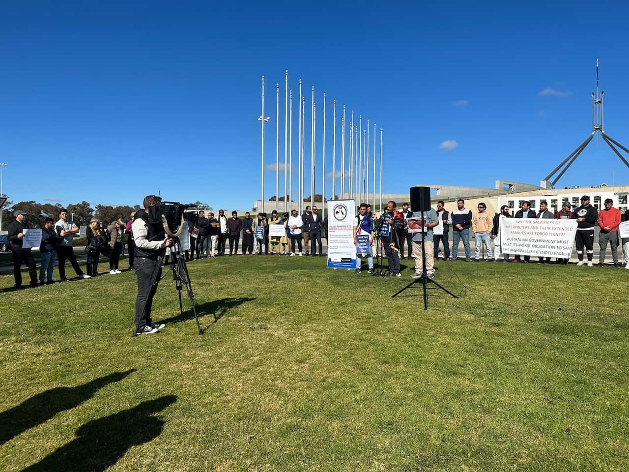Former LEEs during a peaceful protest in front of Parliament House.jpeg