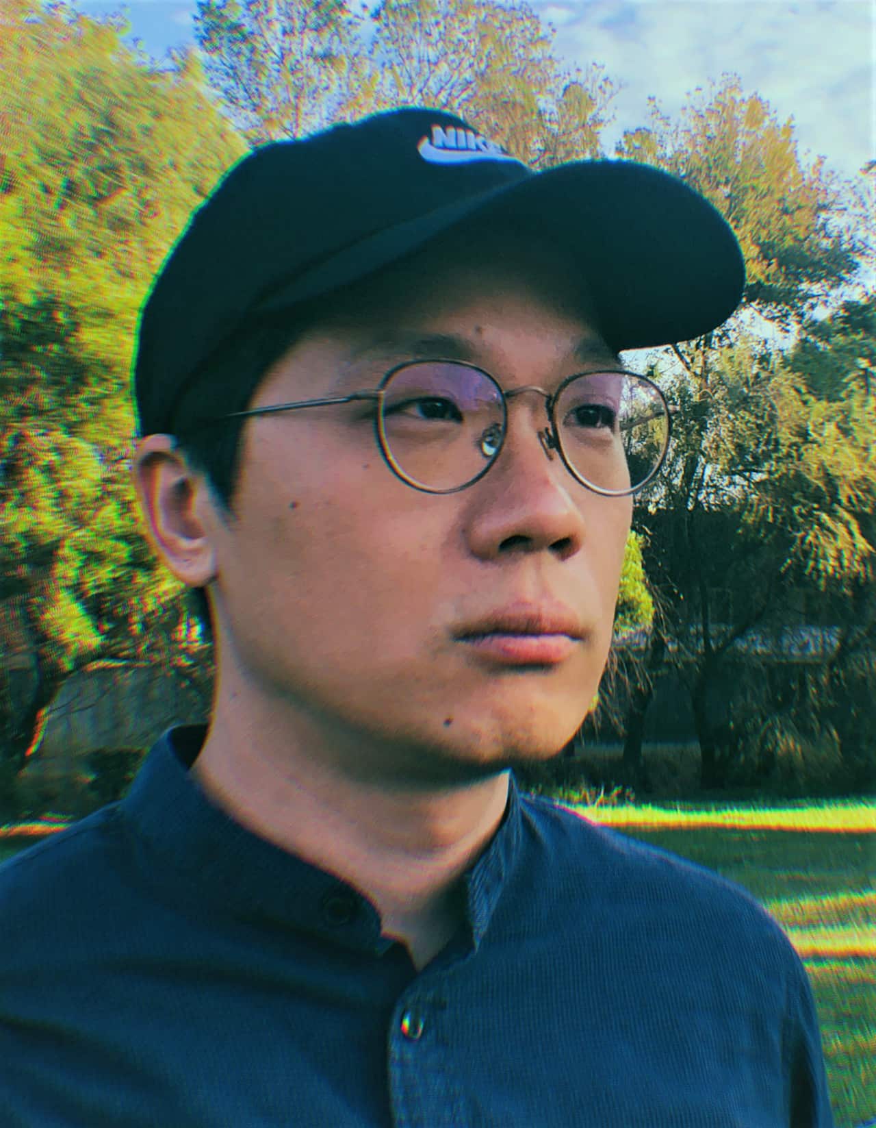 [Director's Photo]_HUR BUM-WOOK (2).png