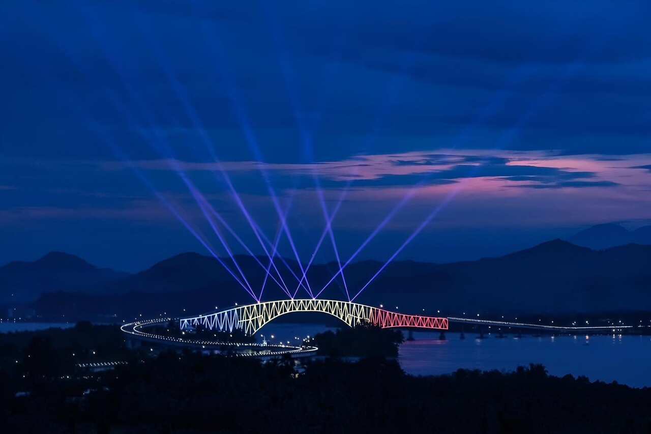 san juanico bridge saman inbformation office.jpg