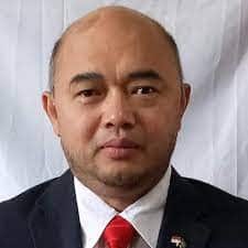 Yohanis Cianes Walean, CEO