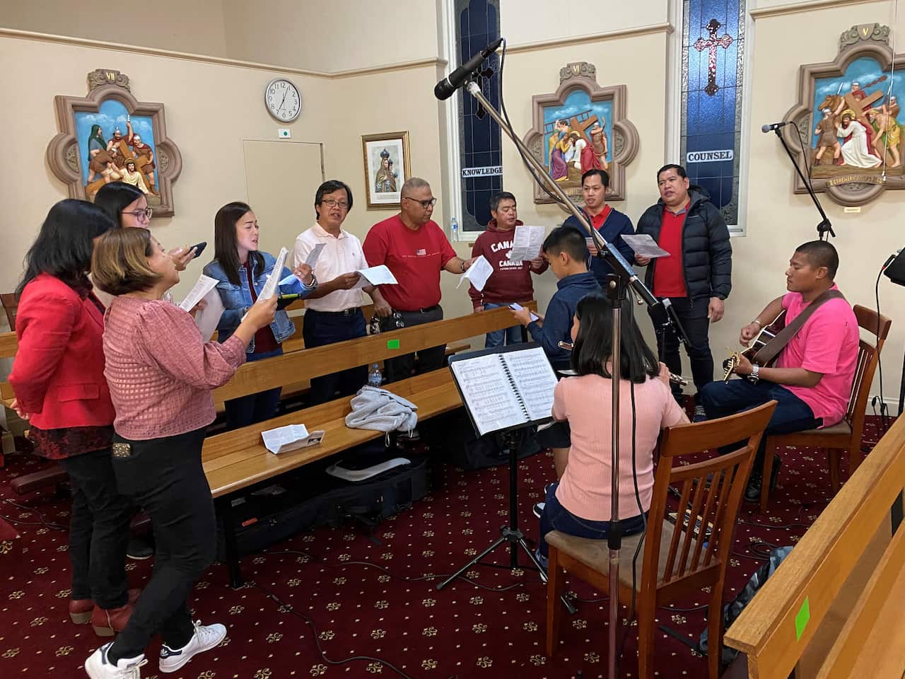 Juanito Collantes conducting choir new photo.jpg