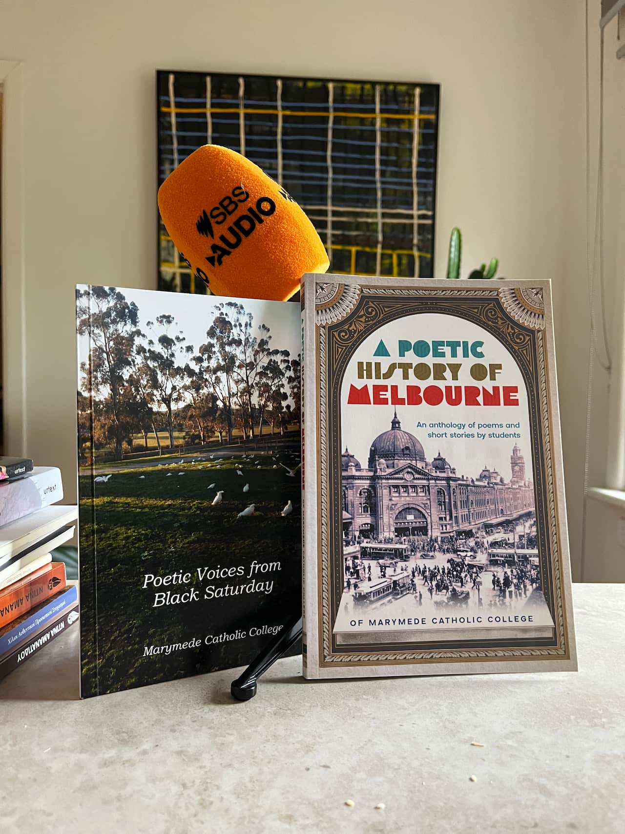 Δύο βιβλία του Γιάννη Μηλίδη στα αγγλικά 