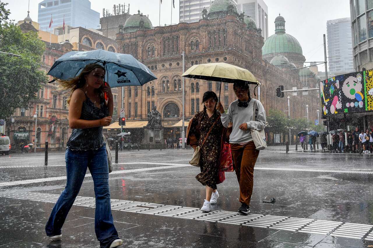 SYDNEY WET WEATHER