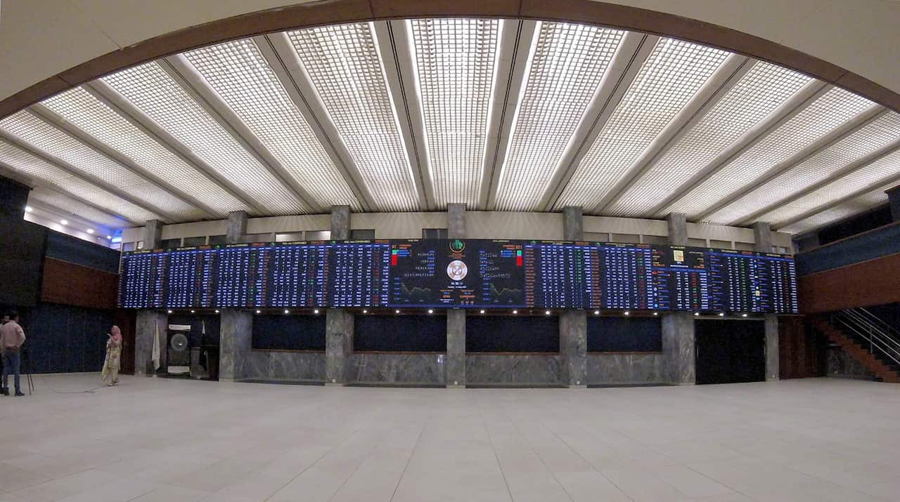 PAKISTAN ECONOMY STOCK MARKET