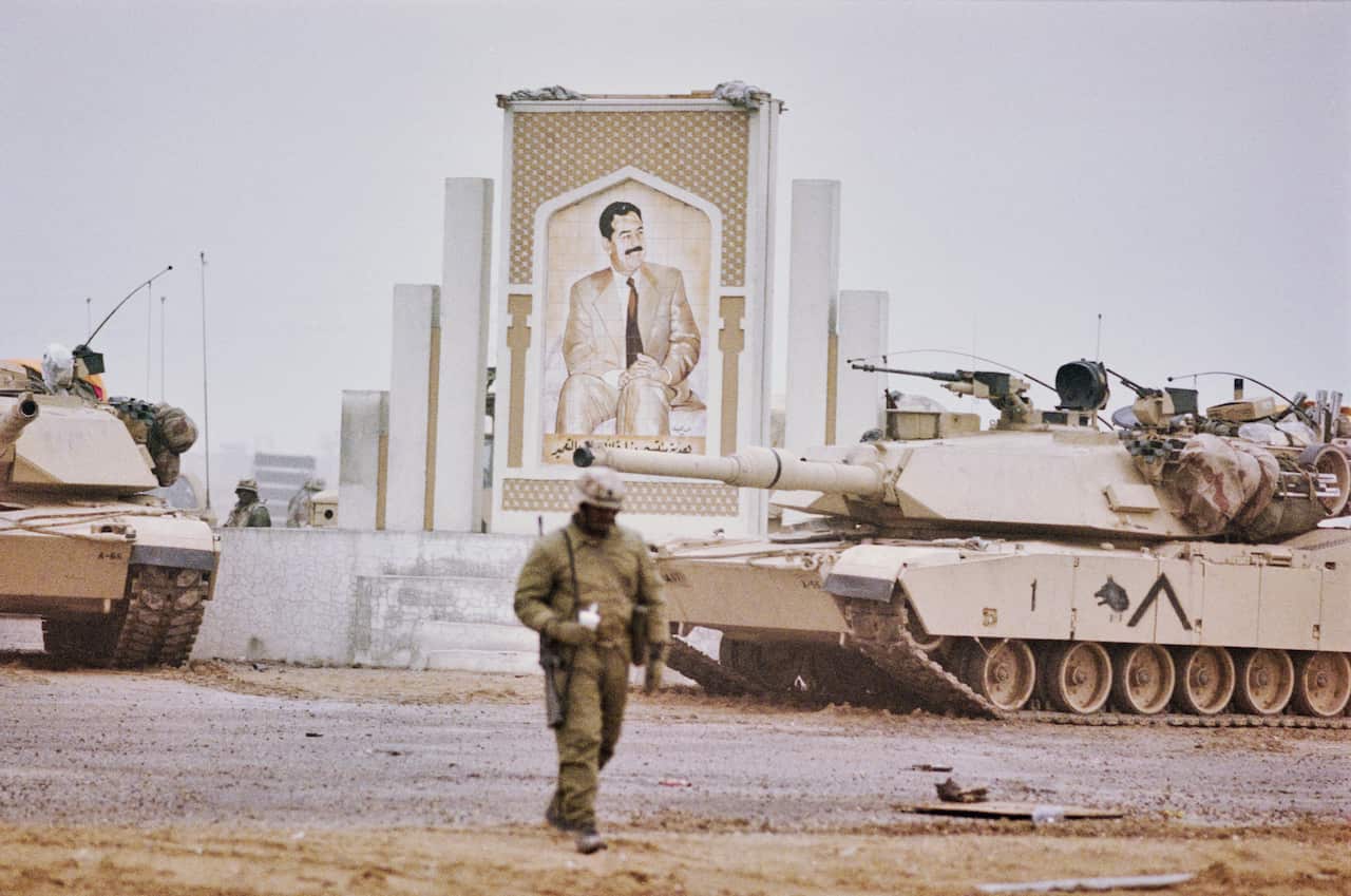 Saddam Hussein Mural, Gulf War