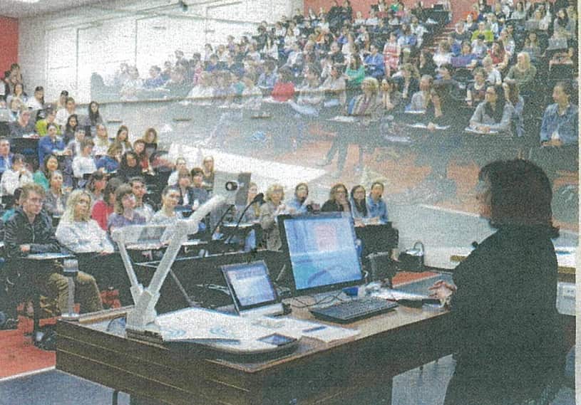 Ελληνικό Κέντρο Προνοίας 4 Μαίρη Πετροχείλου.jpg