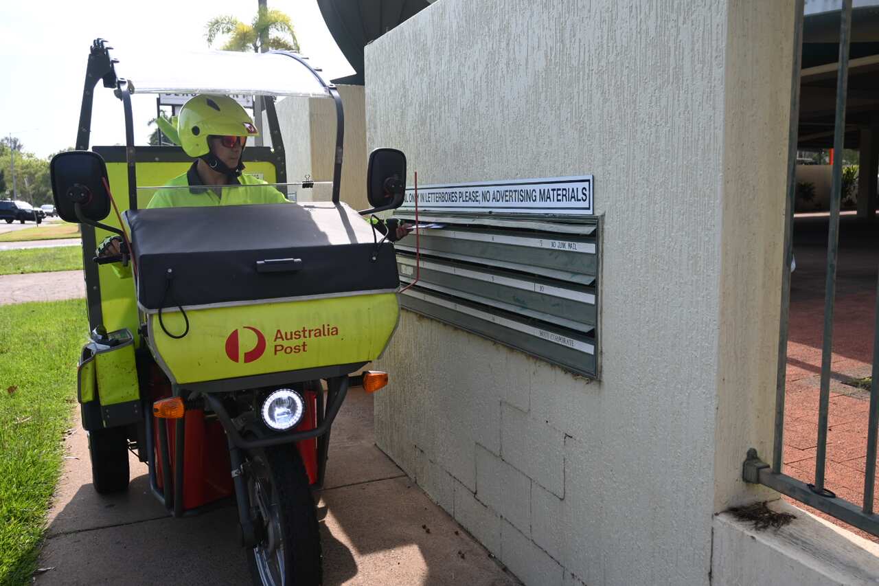 Darwin postman Keith Sun