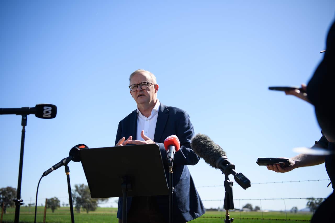 ANTHONY ALBANESE TAMWORTH VISIT