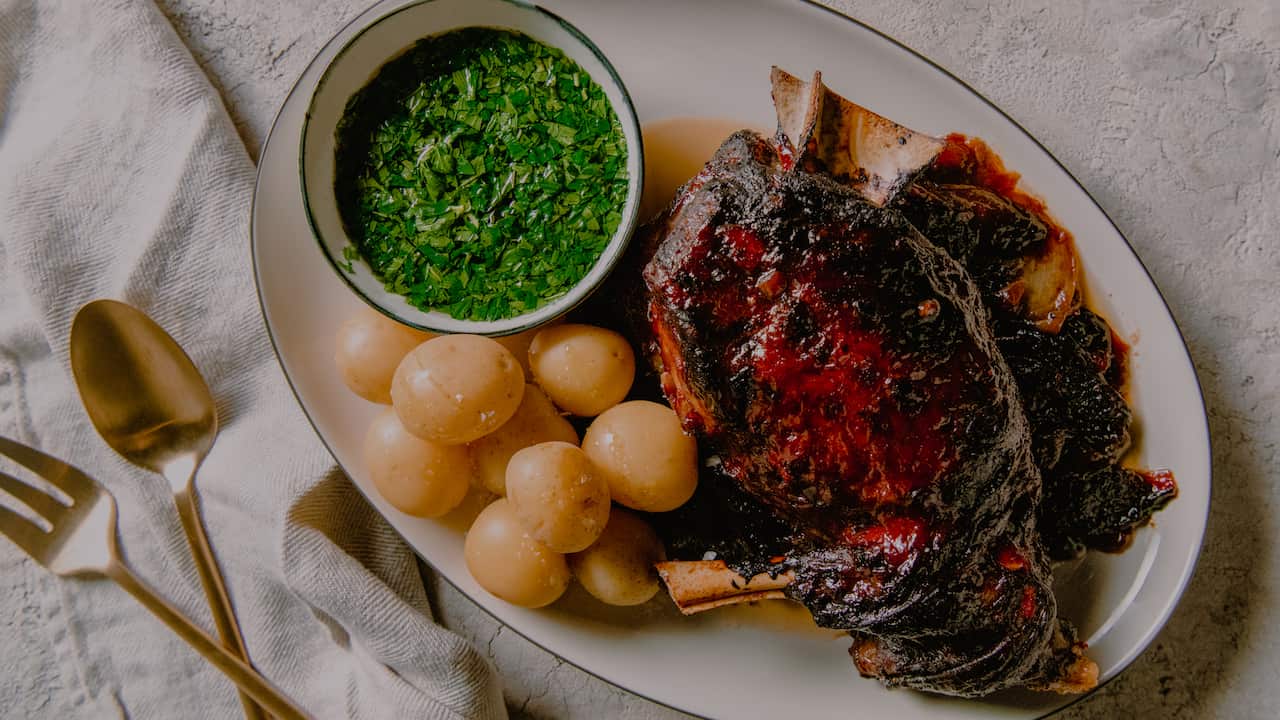 Lamb shoulder with fruit chutney glaze