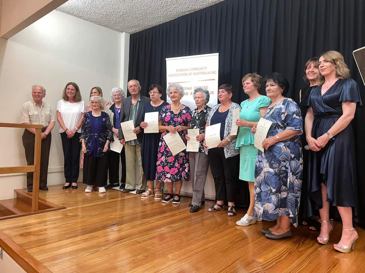 Награђени волонтери поводом 30 година УСЗА.jpg