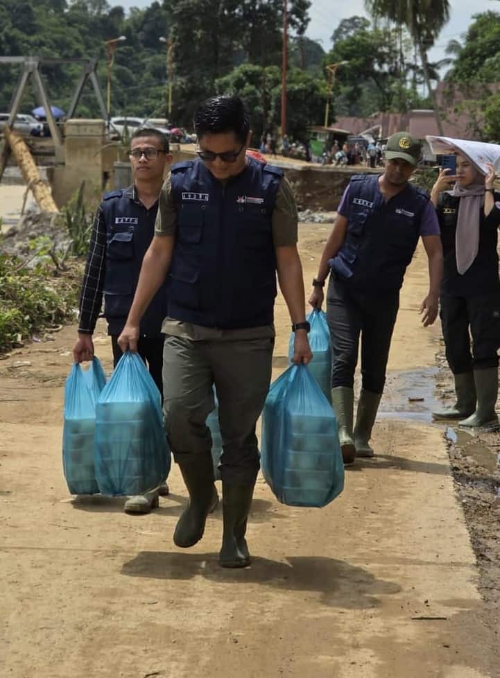 Makanan matang siap santap dipilih agar kebutuhan gizi dan nutrisi korban bencana terjamin.foto dok YBMN.jpeg