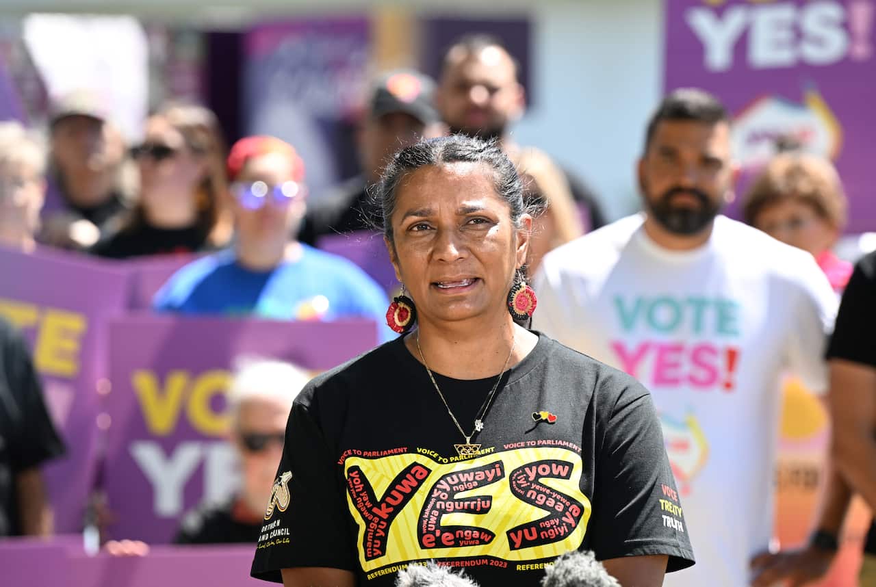 Nova Peris in a Yes shirt.