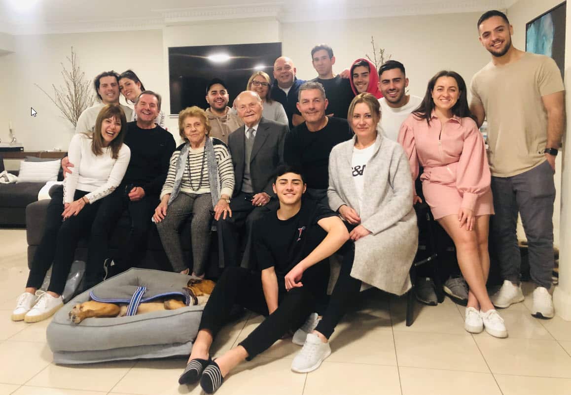 Αντωνίου Γιώργος Οικογένεια 2.jpg