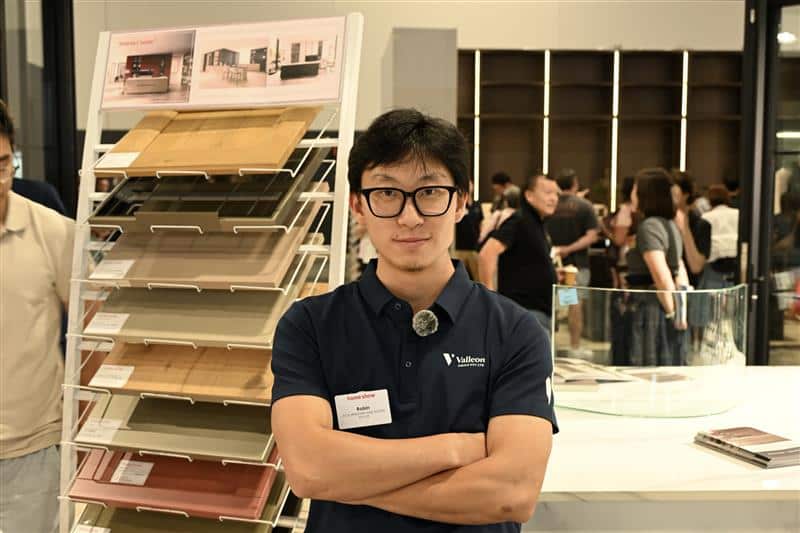 Valleon Group项目经理 Robin Wang在悉尼Home Show展会。