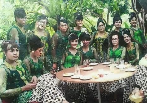 Al Fatah Transgender Choir