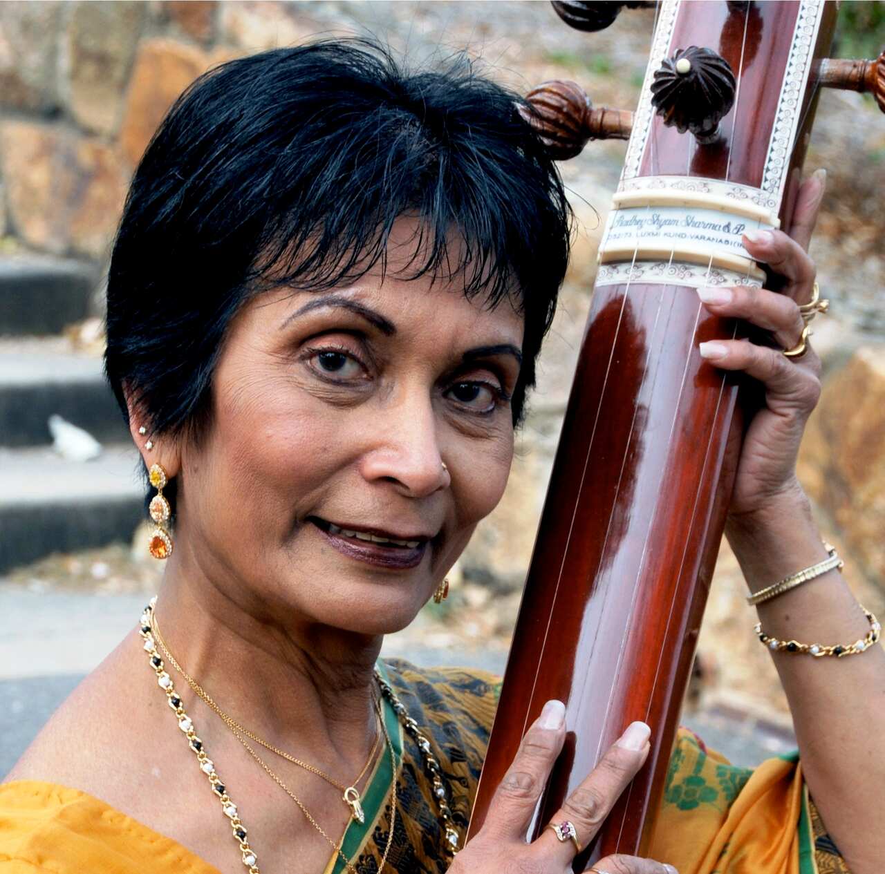 AJ with Tanpura-2-ed.jpg