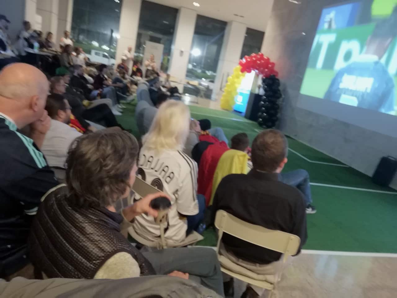 Public Viewing.jpg