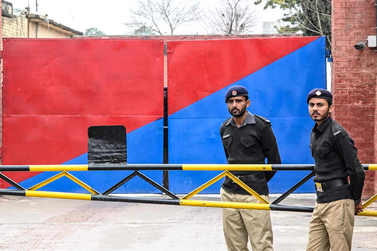 PAKISTAN-POLITICS-KHAN-GRAFT