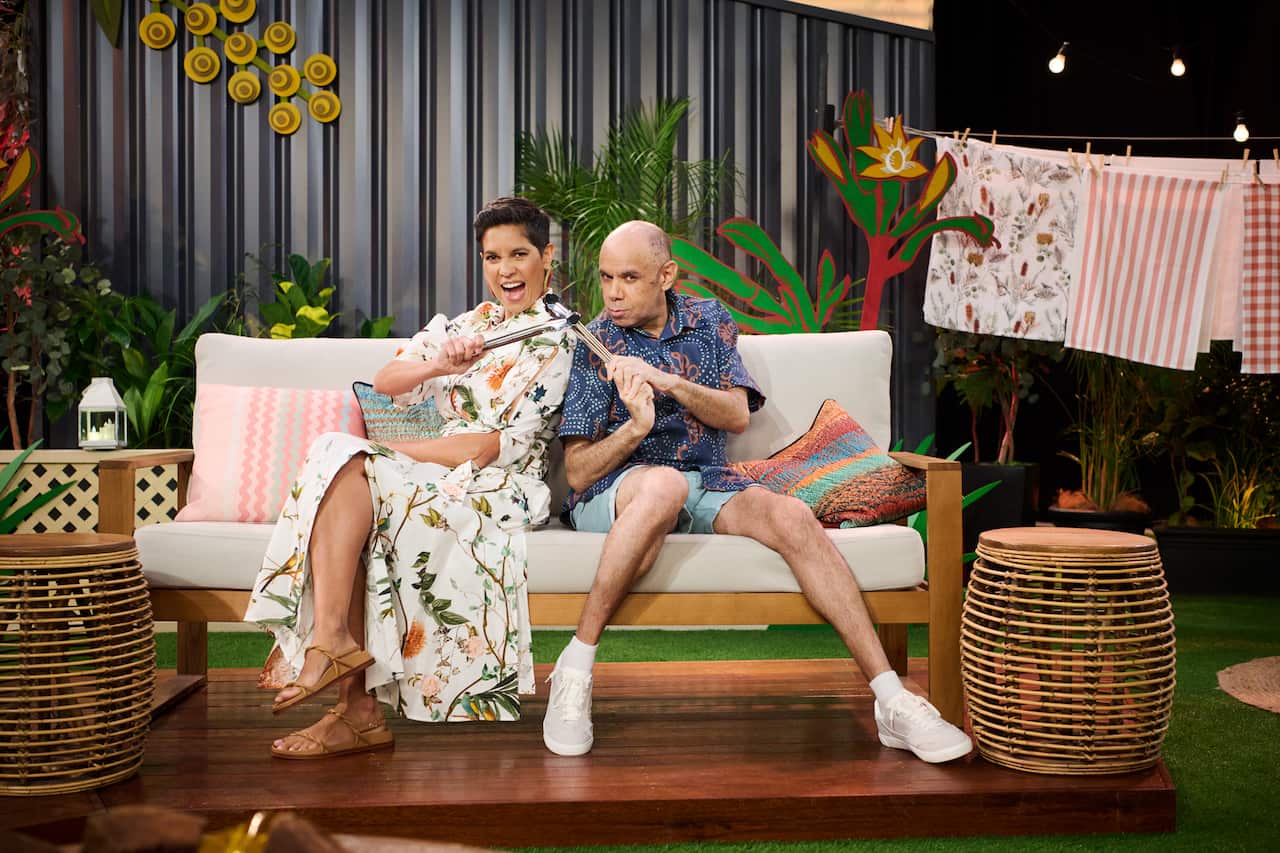 Big Backyard Quiz  hosts - 10 News First's Narelda Jacobs and comedian Steven Oliver on set in Perth. Photography by Rebecca Mansell. NITV and Screenwest.jpg