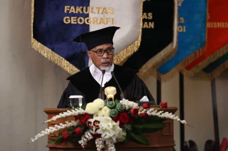 Guru Besar Ilmu Geografi Penduduk, Universitas Gadjah Mada Yogyakarta, Prof Dr Sukamdi. foto dok UGM.png