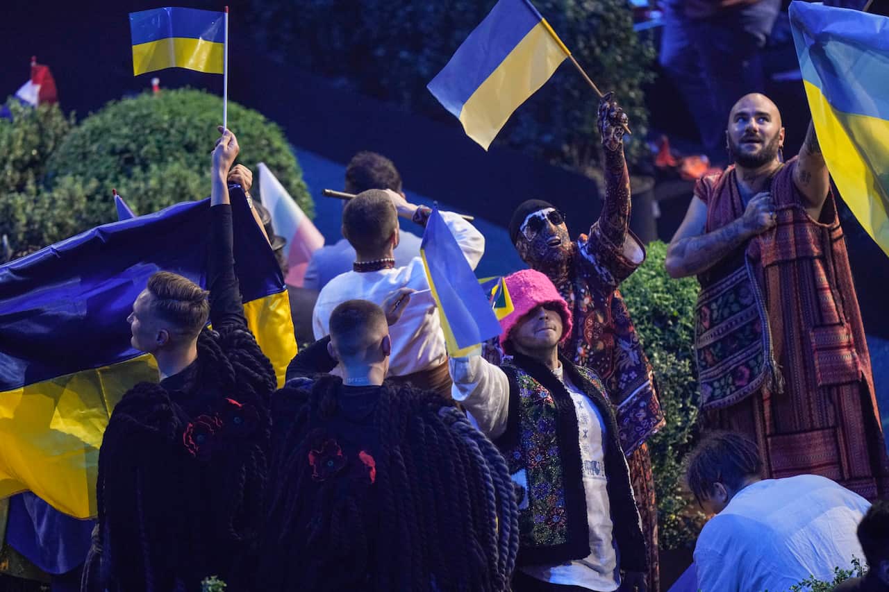 Eurovision entry Kalush Orchestra wave Ukrainian flags