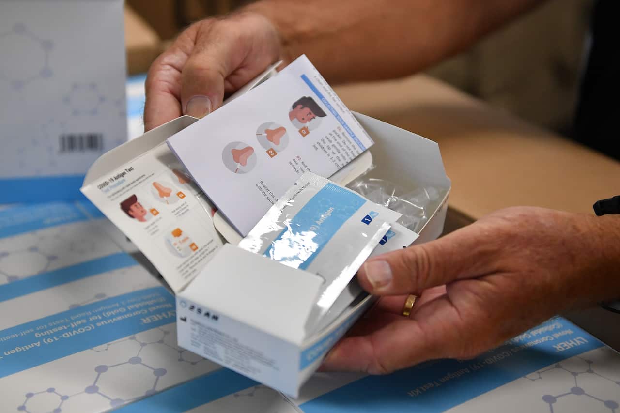 VIC SCHOOLS COVID19 RAT TEST DELIVERY